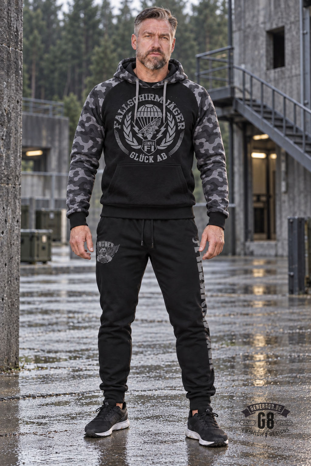 Camo-Hoody STÜRZENDER ADLER