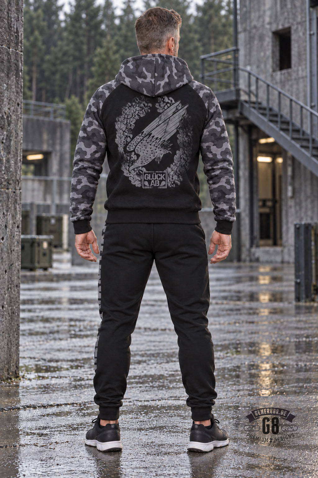 Camo-Hoody STÜRZENDER ADLER