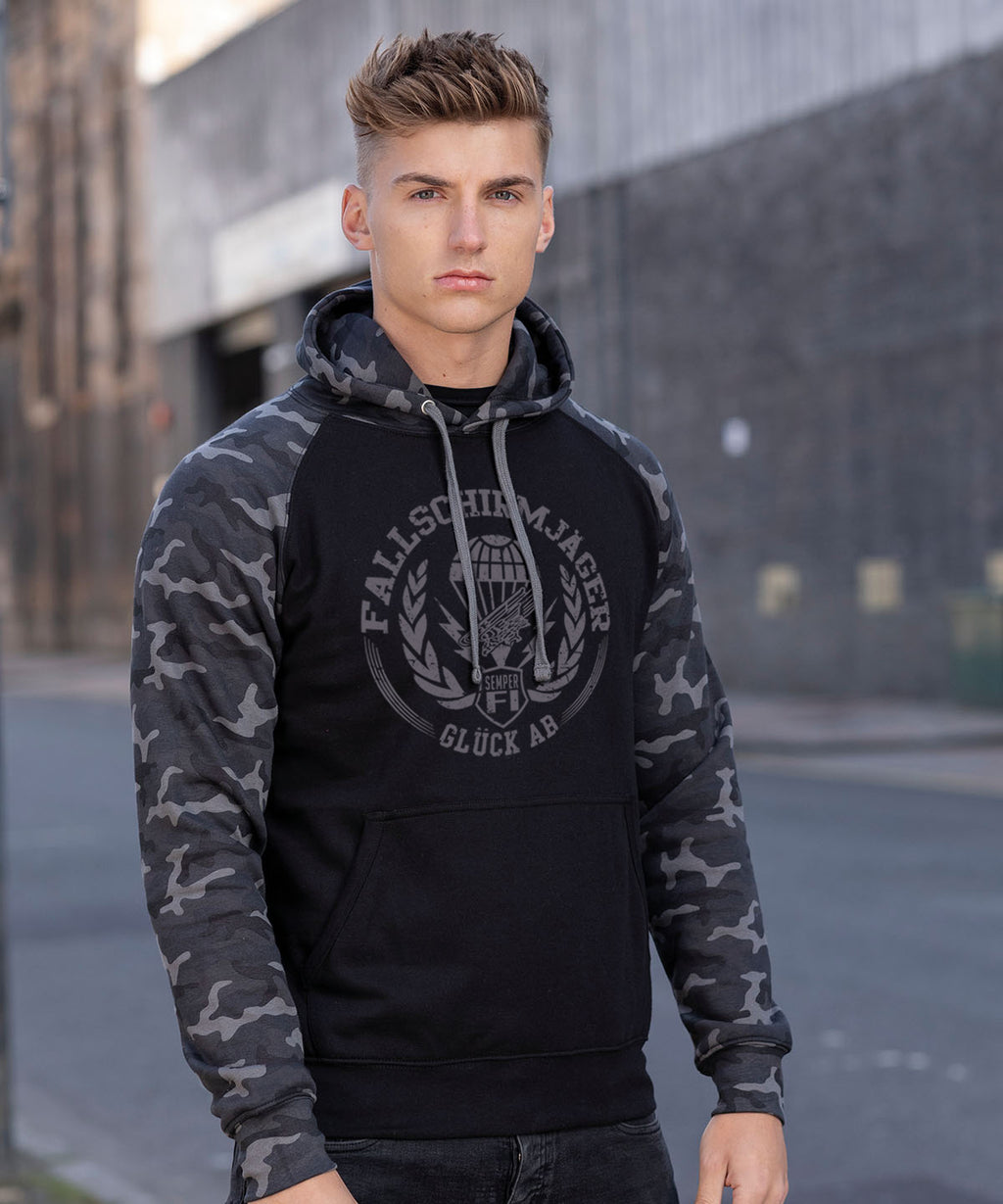 Camo-Hoody STÜRZENDER ADLER